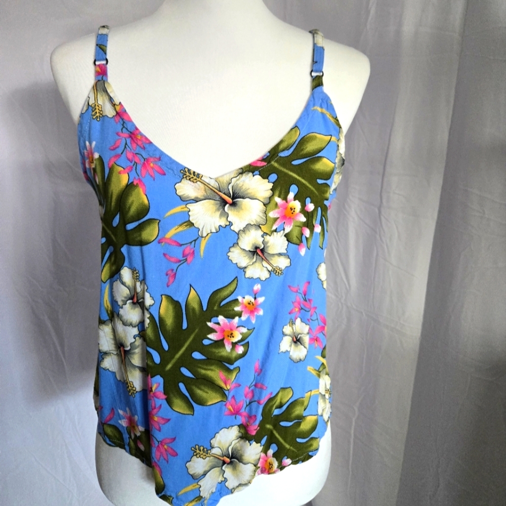 Island Planet Spaghetti Strap Top